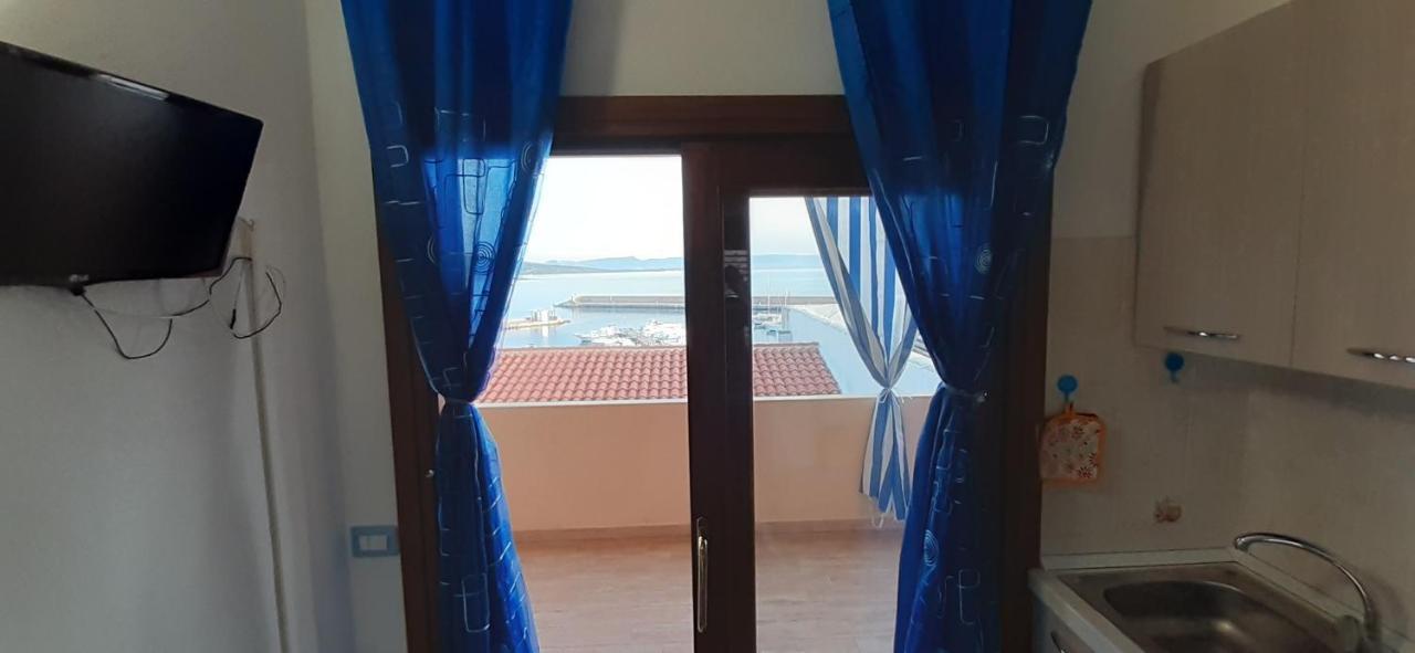 Fronte Mare Attico Indipendente Ed Esclusivo Con Terrazza Panoramica Apartment อิโซลา โรสซา ภายนอก รูปภาพ